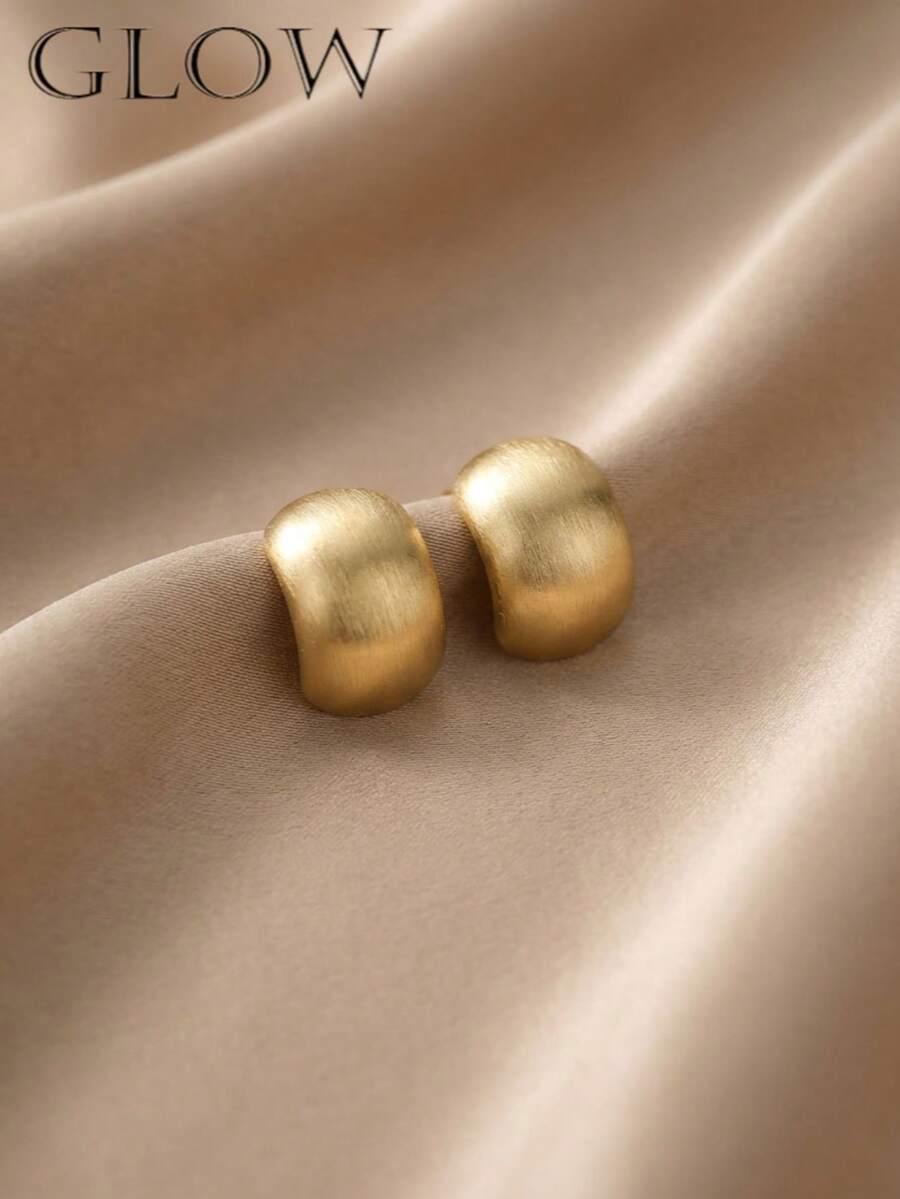 1 Pair Vintage French Luxurious Metal Geometric Matte Stud Earrings, Suitable For Teenage Girls Everyday And Holiday Wear - Geometry - View 1