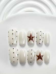 10件套极简主义凝胶美甲套装，包含亚克力美甲贴纸、手绘黑点、棕色五角星、豹纹美甲装饰，适合日常通勤，内含白色指甲油、美甲工具（1张果冻贴纸+1把指甲锉），三种形状可选：方形、杏仁形、短方形，手工制作的按压式美甲贴片。 - 彩色 - 查看 16