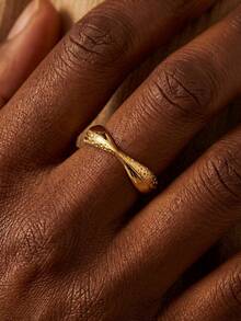 1pc Exquisitely Elegant Diamond-Studded Zirconia Ring Sterling Silver S925 Gift Woman, Ideal For Dances, Gatherings, And All Types Of Parties - Hourglass Ring - View 2