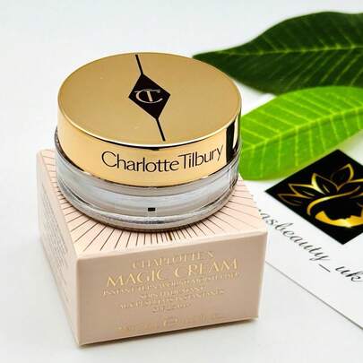  Charlotte Tilbury Charlotte's Magic Cream 瞬效保湿霜 SPF15（旅行装）7毫升/0.2盎司 | 面部保湿霜 | 紧致保湿霜 | 打造更柔滑的妆前底妆 | 蕴含维生素C、E、肽复合物和透明质酸