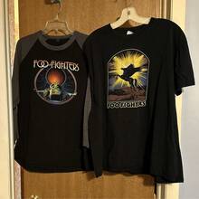 FooS FightersC T-Shirts Bundle Space Shuttle (2018 Concert) And PegasusC Size XL - 黑色 - 查看 1