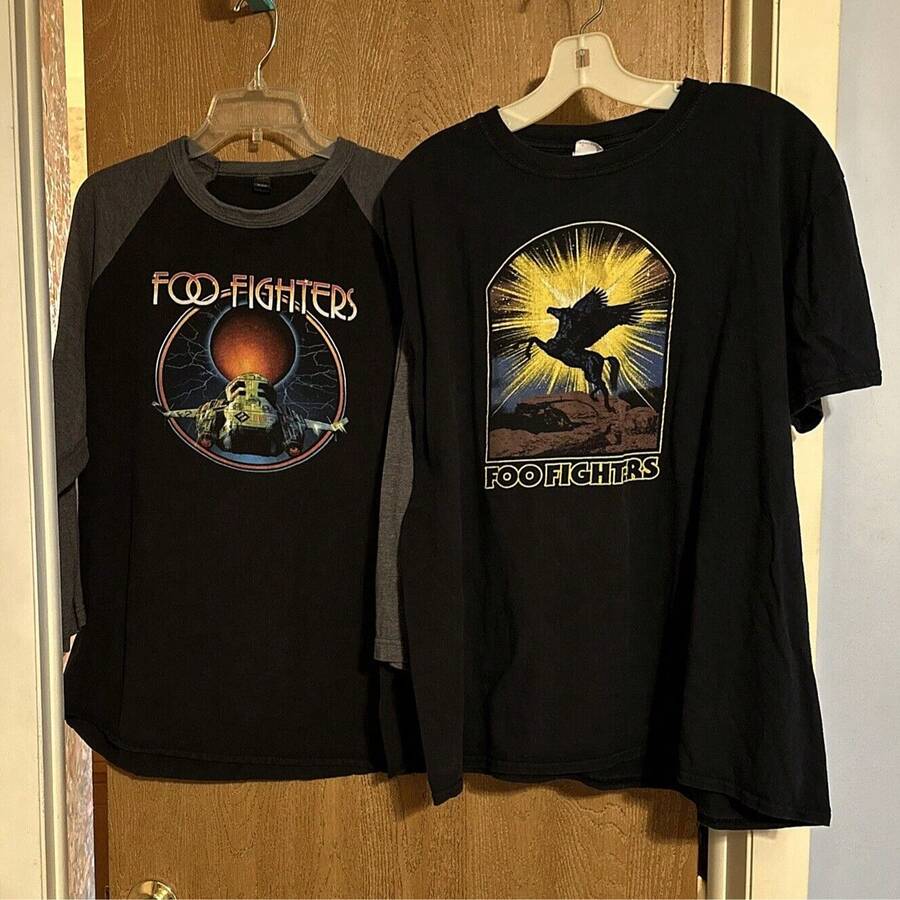 FooS FightersC T-Shirts Bundle Space Shuttle (2018 Concert) And PegasusC Size XL - 黑色 - 查看 1