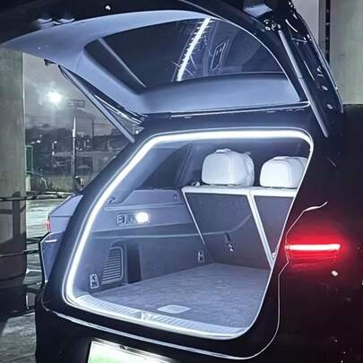 12V 10W 高亮汽车后备箱氛围灯，内饰装饰 LED 尾门灯条，自动感应，无需接线
