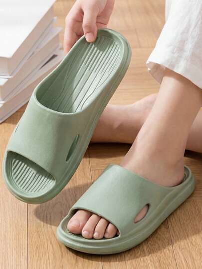 Sandalias sencillas de unicolor para hombres, transpirables, de suela blanda y acolchada, cómodas para usar en interiores, en casa o en la ducha, chanclas de EVA