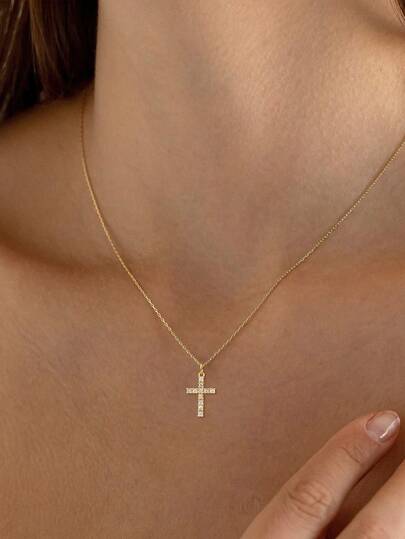 1件S925纯银简约清新优雅欧美INS水钻十字架项链，独特设计高端十字架吊坠锁骨链，精致的女士节日礼物