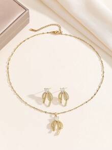 一套不锈钢心形吊坠项链和耳环首饰套装，时尚轻盈，设计奢华优雅，是馈赠佳品。 - 金色 - 查看 4