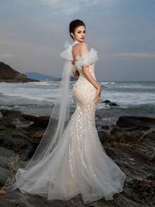 Elegant Bohemian Style Off-Shoulder Wedding Dress, Long Exaggerated Ruffle Short Sleeve Bridal Gown With Applique And Boning Details, Party Style - Beige - View 4