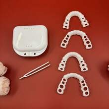 6/4可调节白色牙套易于安装和清洁，适合所有季节。它们配有收纳盒，非常适合在聚会时装饰牙齿。手链是父母最喜欢的礼物。 - 方盒M+W-2 - 查看 15