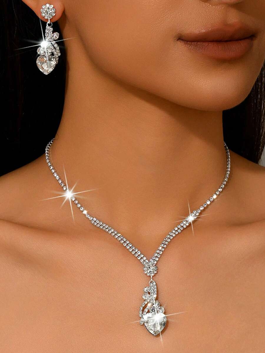 1 Set Of Stylish And Unique Heart-Shaped Necklace And Earring Set, Featuring Elegant And Glamorous Silver Pendant Studs With Diamond Accents. This Pendant Necklace And Jewelry Set Is Perfect For Women To Wear To Parties, Holidays, Dates, Anniversaries, Valentine's Day Gifts, Anniversary Gifts, Jewelry Gifts, And Everyday Gifts. - 銀色 - 查看 1