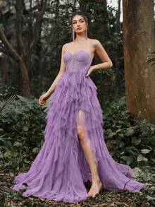 Faeriesty 优雅的无肩带正式礼服，薄纱覆盖，褶皱紧身胸衣，高端精致的设计，飘逸的薄纱拖尾和高开衩——是正式晚宴、婚礼宾客着装、新娘写真、红毯活动、奢华盛会、派对、度假和春季活动的理想之选。 - 紫色 - 查看 3