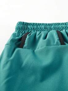 1PC-Men's Shorts With Built-In Liner, Quick-Dry Performance Gym Running Bottoms - Dark Green - View 6