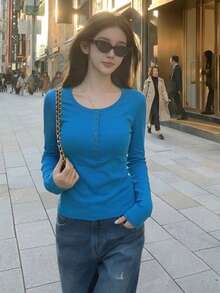 Sexy V-Neck Long Sleeve Fitted Crop Top Tee - Blue - View 3