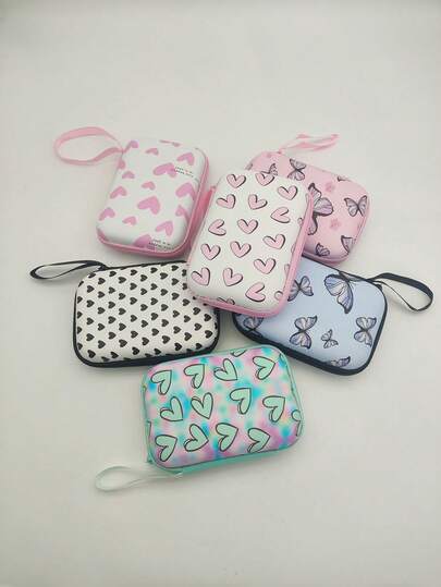 حقيبة تخزين اكسسوارات إلكترونية بطباعة قلب كبير وفراشة، يمكن أن تحتوي على سماعات الأذن وكابلات الشحن وأقراص USB وبنوك الطاقة، تصميم محمول مع جيوب شبكية، سعة واسعة قطعة واحدة