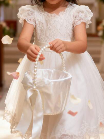 1 pieza Cesta de flores para niña, cesta de flores para niña de boda, cesta de satén blanco con lazo de perlas falsas, cesta con lindo lazo de asa de perlas, cesta de flores de satén para decoración de fiesta de boda, regalo de decoración del hogar, centro de ramo de novia, decoración romántica para propuesta