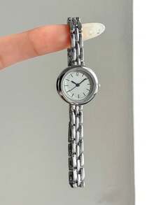 1pc Fashionable And Creative Versatile Small Personalized Women's Quartz Watch, Round Simple Dial, Alloy Strap, Sisters Lovers' Watch, Suitable For Daily Wear And Holiday Gifts - Gold - View 10