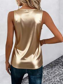 Camiseta de satén con escote en V cruzado, estilo sexy europeo y americano, sin mangas, corte holgado, camiseta interior favorecedora para verano - Champán - Ver 2