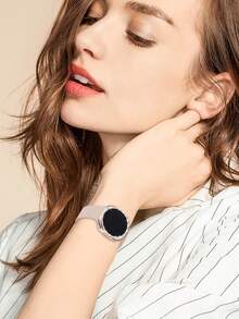 手錶錶帶 + 手錶錶殼套組，相容於 Galaxy Watch 8 40mm 與 44mm。柔軟舒適休閒運動矽膠錶帶，防震耐刮亮面水鑽錶殼。易於佩戴，觸控靈敏。適合女性智慧手錶錶帶與錶殼。 - 奶茶色錶帶配鑲鑽殼 - 查看 8
