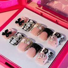 NailCandy 10 PCS Handmade Duckbill Press-On Nails | Pink-Black Y2K Cow Print & Bow Nails With Crystal & Bow Designs, Playful & Edgy Nail Art For Stylish Looks - 黑色 - 查看 3