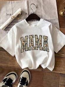 Camiseta feminina casual de verão para o Dia das Mães, com estampa camuflada e gola redonda, manga curta, branca, com a palavra "MAMA" em branco. - Branco - Ver 1