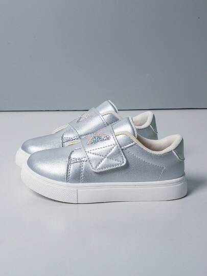 Kids' Fashion Wide Strap Hook And Loop Butterfly Shiny Leather Casual Sneakers