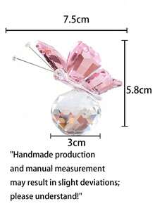 一款纯手工制作的蓝色水晶蝴蝶饰品，采用几何水晶材质，轻盈奢华，设计创意十足的透明水晶蝴蝶，适合作为情人节、万圣节、圣诞节和生日派对的礼物。 - 多 - 查看 3