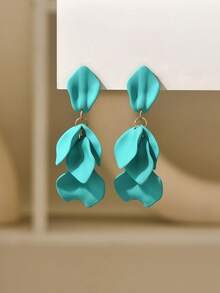 一对玫瑰花瓣流苏耳环，时尚简约的法式别致风格耳环，适合日常佩戴 - 玫瑰花瓣耳環 - 查看 3