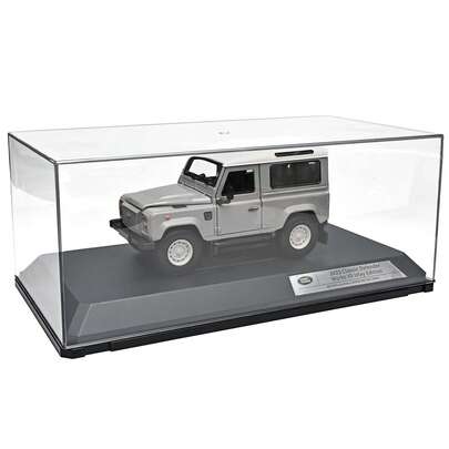Maisto Xe mô hình Land Rover Defender cổ điển bằng hợp kim đúc tỷ lệ 1:24, kiểu dáng địa hình cổ điển, màu xám và trắng, 2 cửa, kèm hộp trưng bày, quà tặng mô hình xe địa hình bằng hợp kim sưu tầm.