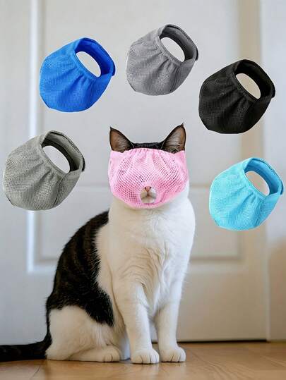 Mặt nạ cho mèo thoáng khí và có thể điều chỉnh, mềm mại và bền, giúp ngăn ngừa cắn, liếm, nhai và la hét. Sản phẩm có khóa dán và phù hợp cho các tiệm làm đẹp thú cưng, phòng khám thú y, cắt móng và chăm sóc răng miệng. Dễ dàng vệ sinh và thoải mái khi đeo.
