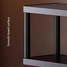 Estantería de almacenamiento de 2 niveles con base de madera - Organizador antideslizante y ahorra espacio, apto para espacios pequeños, multifuncional para cosméticos, especias, botellas y cestas, organizador de encimera de cocina, estantería decorativa, tono natural - Negro - Ver 9