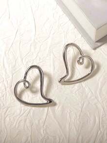 1对简约镂空心形合金耳钉，优雅百搭的情人节女士耳环 - 簡約愛心 - 查看 4
