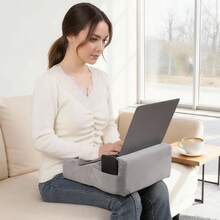 1 chiếc giá đỡ máy tính bảng/laptop đa năng bằng vải nhung mềm mại, có thể tháo rời và giặt được, kèm hỗ trợ cổ tay, thích hợp để đọc sách, xem video và sử dụng lâu dài tại văn phòng, giá đỡ máy tính bảng đặt cạnh giường, phụ kiện máy tính điện tử (Món quà tuyệt vời) - Màu Xám nhạt - Xem 9