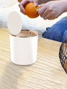 2.6L Mini Desktop Trash Can With Lid - Fashionable White & Gold Design, Quiet Closing, Suitable For Office Desk, Bathroom, Vanity, Kitchen - Multicolor - View 2