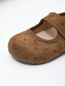 1 Pair Spring/Summer New Baby Flat Shoes, Solid Color Suede Design Princess Style Shoes, Unisex Toddler Solid Color Hook And Loop Casual Shoes Suitable For Outdoor Wear - Brown - View 9