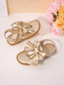 1 Pair Girls' Sandals, Metal Gold Decorations, Faux Leather Material, Suitable For Foot Shape, Open Toe Low-Top, Hook And Loop Strap, Flat Design, Fashionable Sandals, Suitable For Summer Outdoor Play And Shopping - Gold - View 4