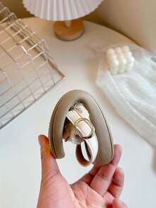 1 Pair Girls' Woven Pearl Thong Sandals, Soft Non-Slip Soles, Sweet Princess Style Children Sandals - Beige - View 11