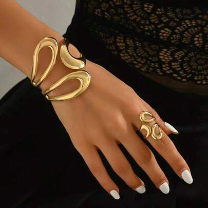 1 Set Geometric Hollow Women Rings & Bracelet Set