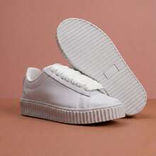 Tenis Feminino Casual Confortavel Camurca Resistente Sola Antiderrapante Ideal para Ocasiões - Branco - Visão 3