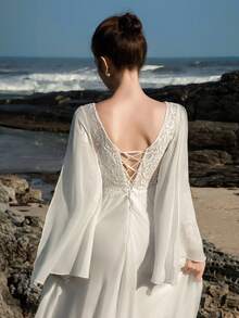 Elegant Chiffon Long Wedding Dress With Deep V-Neck Embroidery, Bohemian Style Long Sleeve Romantic Bridal Gown, Suitable For Party Wear - White - View 6