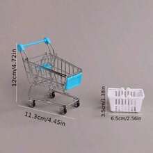 Xe đẩy mua sắm mini mô phỏng nhà búp bê, kèm đồ ăn và phụ kiện đồ chơi - Khung 4 bánh chắc chắn, giỏ mua sắm mở và ngăn chứa đồ phía dưới, phối màu (Hồng/Xanh lá cây/Xanh dương), thích hợp cho trò chơi nhập vai, trang trí nhà búp bê và các bữa tiệc theo chủ đề - Tương thích với búp bê và tượng nhỏ - Bao gồm thực phẩm mini và đồ ăn đồ chơi, bánh xe lăn êm, thiết kế nhỏ gọn và tiện dụng để khơi gợi trí tưởng tượng khi chơi. - Nhiều màu - Xem 11