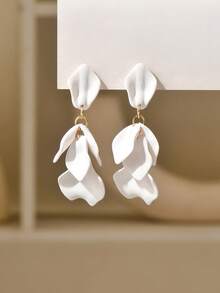 一对玫瑰花瓣流苏耳环，时尚简约的法式别致风格耳环，适合日常佩戴 - 玫瑰花瓣耳環 - 查看 8