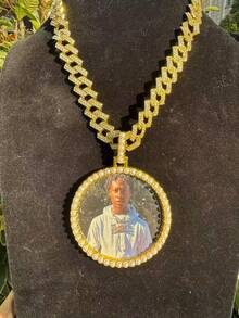 Custom Pearl & Diamond Style Large Round Photo Frame Pendant, Brass Cubic Zirconia Shiny Necklace Pendant, DIY Photo, Hip Hop Everyday Wear Jewelry, Comes With 50cm Braided Chain - Pearl Style - View 4