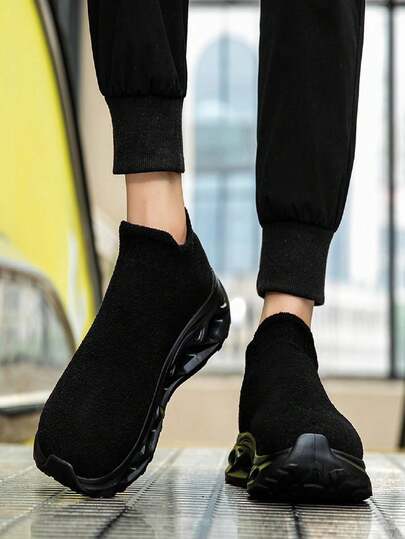 新款时尚经典轻便纯色休闲流苏运动鞋，春夏户外休闲运动鞋