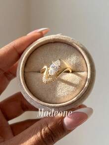 1枚优雅不对称立方氧化锆眼睛形状925纯银戒指，女士新娘首饰，适合订婚、结婚纪念日、生日礼物 - 隨形馬眼戒指 - 查看 1