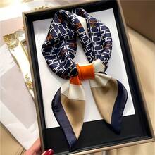 1pc 27.56 Color Contrast Printed Square Scarf, Thin Satin Women's Neck Scarf, Mature Style Headscarf - 彩色 - 查看 6