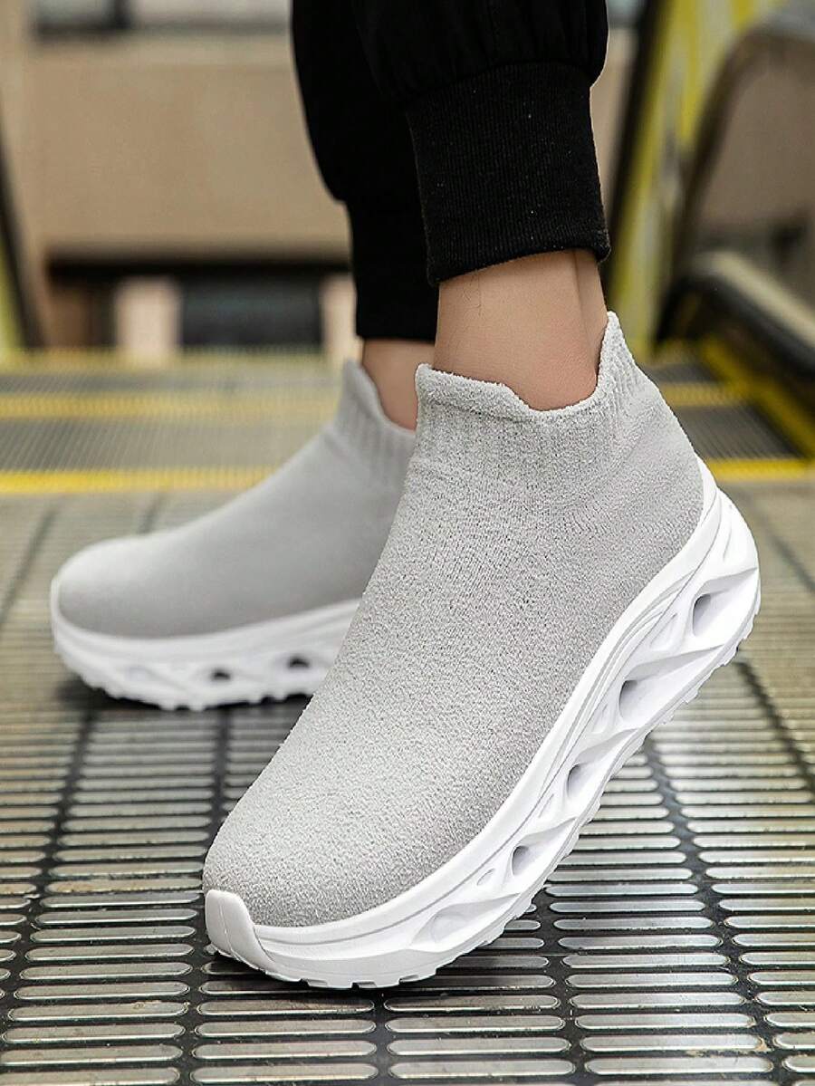 New Fashionable Classic Lightweight Solid Color Casual Fringe Sneakers, Outdoor Casual Sports Shoes For Spring And Summer - Grey - View 1