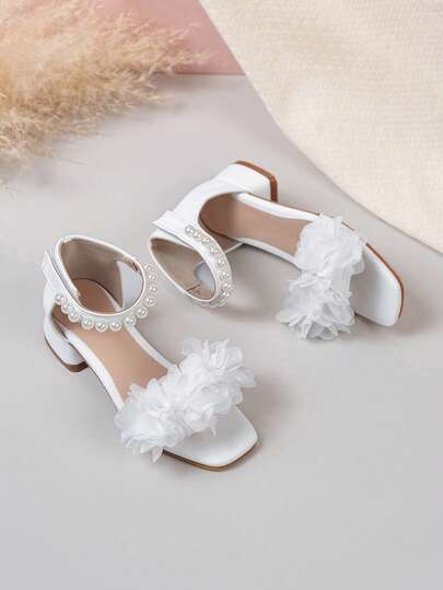 1 par Sandalias nuevas de verano 2026 para niñas, sandalias de tacón alto con decoración floral y diseño de perlas, zapatos de princesa adecuados para bailes, eventos escolares, fiestas y uso diario