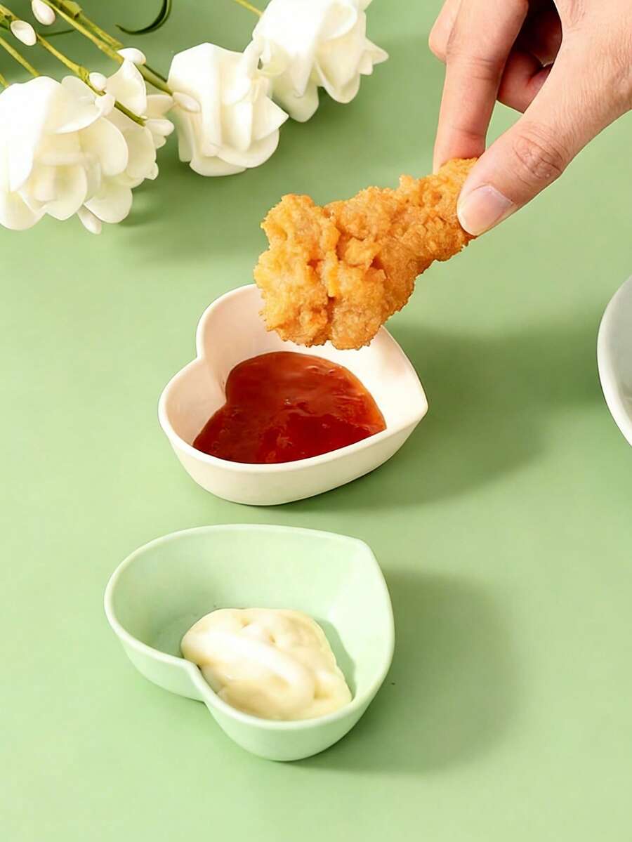 2pcs Plastic Heart-Shaped Sauce Dishes, Home Kitchen Seasoning Plates - Multicolor - View 1
