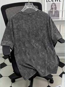 Disney Chiếc áo thun nam tay ngắn cổ tròn kiểu vintage này, với họa tiết chuột Mickey, là lựa chọn lý tưởng cho mùa hè. - màu đen - Xem 2