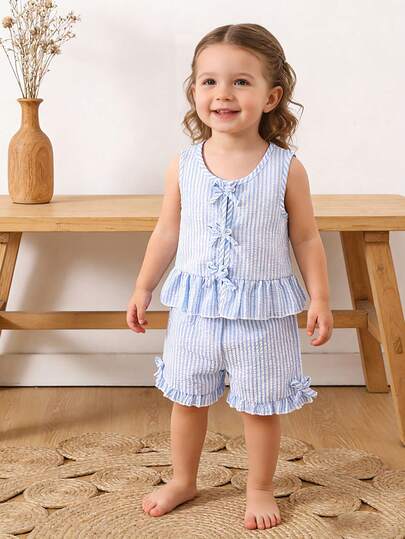 女婴夏季蓝白条纹无袖荷叶边两件套，婴儿蝴蝶装饰套装，清新甜美欧式风格，透气泡泡雪纺面料，宽松舒适，2026新款