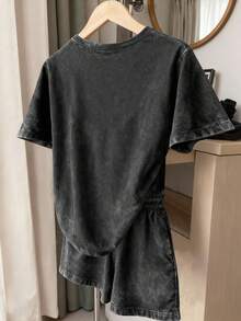 Bộ đồ nữ tay ngắn và quần short in họa tiết dừa bạc màu cổ điển - Trang phục 2 mảnh phong cách bụi bặm mùa hè, dễ mặc hàng ngày, vẻ ngoài retro thoải mái màu đen. - màu đen - Xem 2